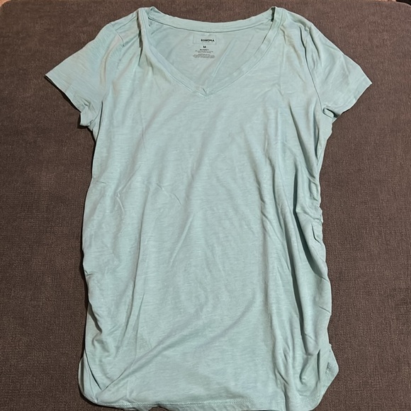 2 Maternity T Shirts - Picture 6 of 8